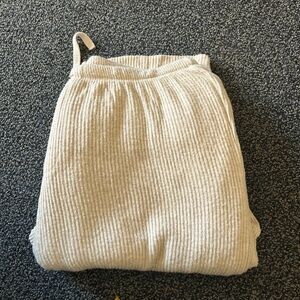 Light-Weight Auden Sweats